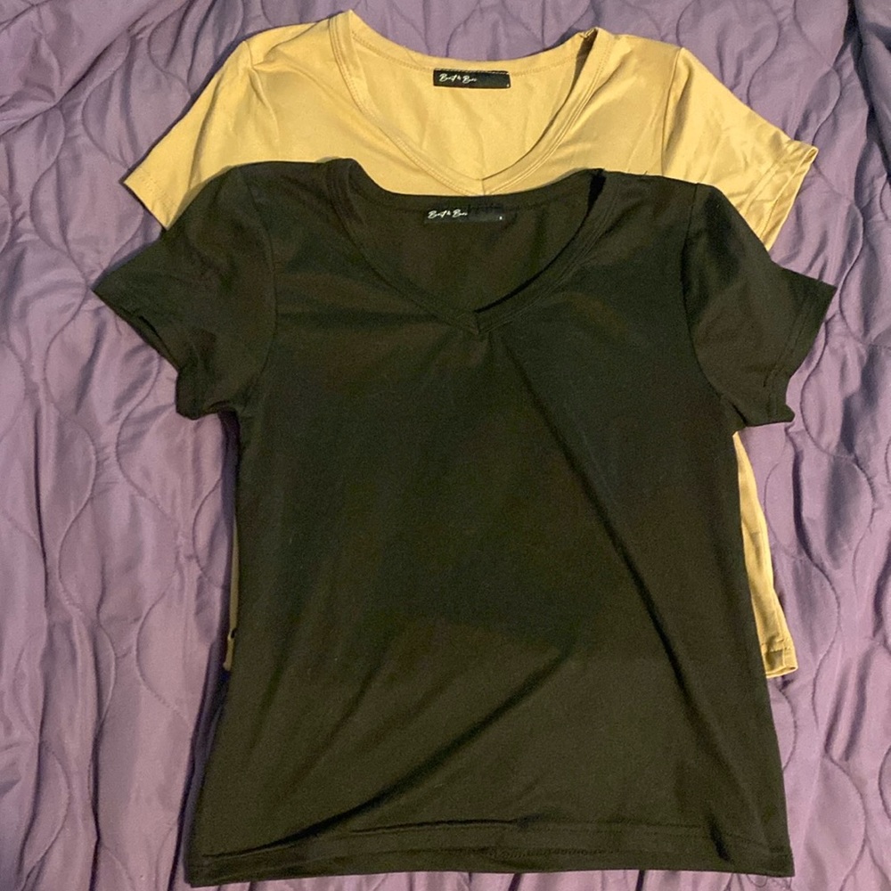 Set of 2 shirts, tan and black t-shirts never worn